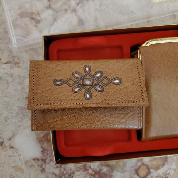 New in Box Vintage Di Lido Wallet w/Coin purse & Key case. Brown Malibu Cowhide - Picture 5 of 7